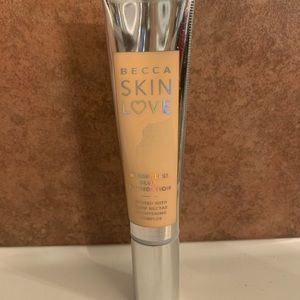 Becca Skin Love Foundation